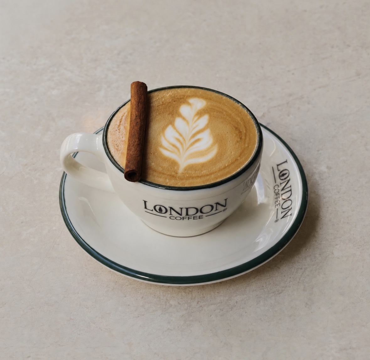 Ayvalı tarçınlı Latte